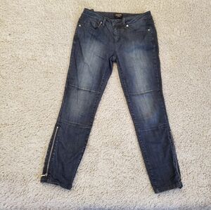MOVING SALE!!! Bebe crop ankle zipper jeans